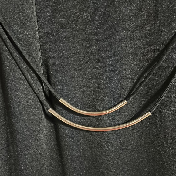 Sag Harbor Black Sheath Midi Dress with Crew Neck - Picture 3 of 5